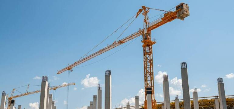 Dźwigi od renomowanych producentów – Ima Sprzęt i Budownictwo