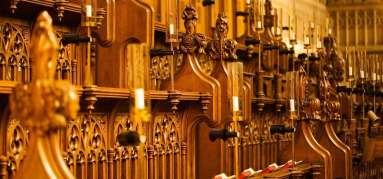 Dewocjonalia i biżuteria – Szmaragd Firma PHU Paweł Wajner