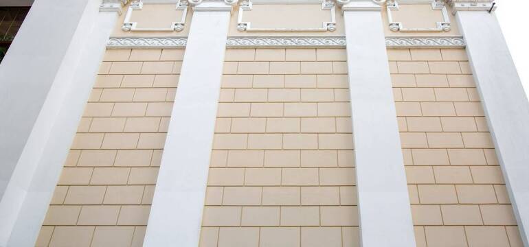 Akrylowe powłoki w renowacji zabytków – Carmen