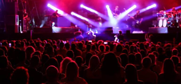 Nagłośnienie imprez - kluczowe czynniki i wybór sprzętu