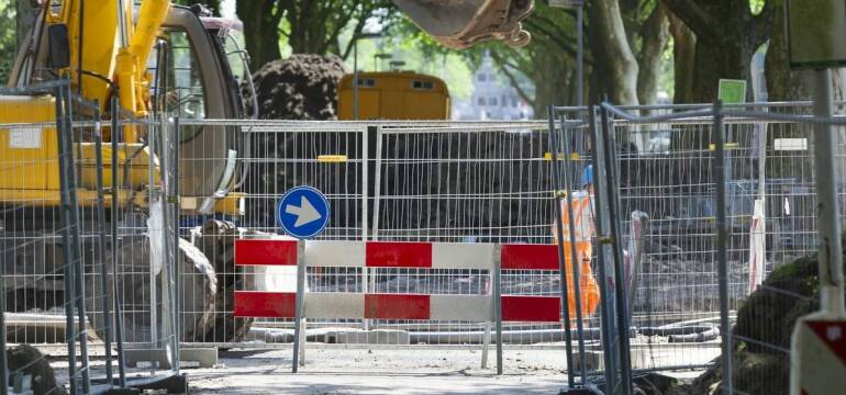 Demontaż i montaż infrastruktury drogowej – Spedomax