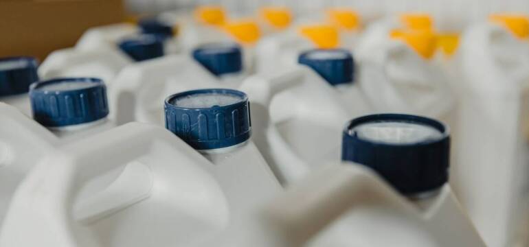 Kanistry budowlane - bezpieczeństwo i jakość