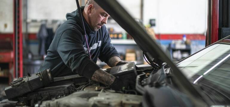 Naprawa i konserwacja pojazdów - Auto Service Tadeusz Bajron