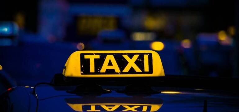 Transport osobowy i usługi taxi w Toruniu – Hallo Taxi