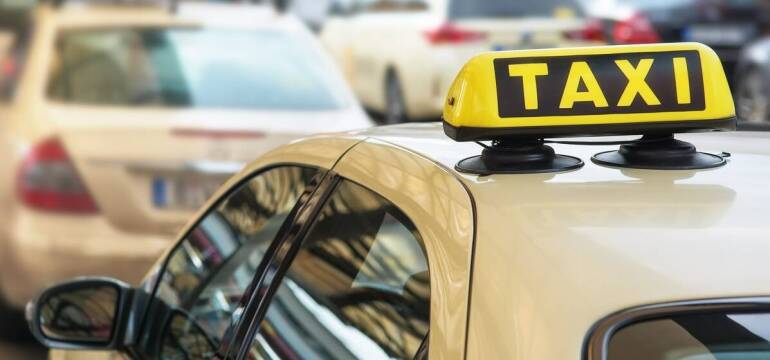 Transport na lotnisko - Taxi Fhu "Syla" Robert Sawicki