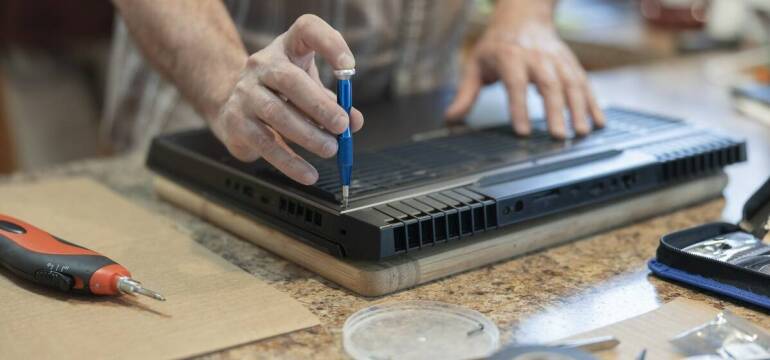 Naprawa laptopów w Warszawie – Piotr Szcześniak