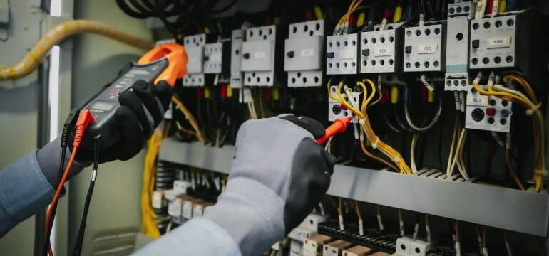 Nowoczesne instalacje elektryczne i teletechniczne