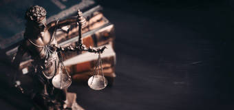 Pomoc prawna - czy warto skorzystać?
