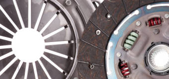 Wymiana sprzęgła w warsztacie samochodowym Dariusza Kucharczyka