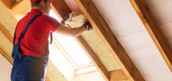 Dlaczego do izolacji dachu skośnego warto wykorzystać wełnę mineralną? Sprawdź opinię specjalistów firmy El-Mar!