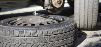 Czym kierować się przy zakupie opon? Postaw na sprawdzone ogumienie od Jar-Gum