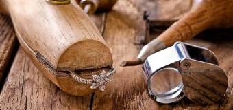 Jakie naprawy biżuterii są przeprowadzane w salonie 24 Karaty