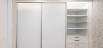 Szafy wnękowe oferowane przez firmę Roberta Putka – czym się wyróżniają?