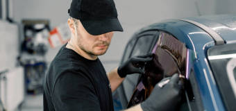 Czy usługa naprawy odprysków, jaką oferuje firma Starglass Szyby samochodowe Hubert Mardoń, jest opłacalna?