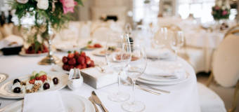 Dlaczego warto wybrać salę weselną z noclegiem?
