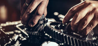 Kawoj Auto-Serwis | Komu powierzyć naprawę i regenerację automatycznych skrzyń biegu?