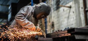 Profesjonalne usługi spawalnicze oferowane przez Dariusza Dzięcielskiego