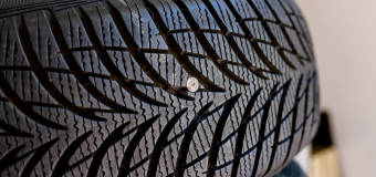 Naprawa uszkodzonego ogumienia w serwisie Mechanika Pojazdowa Wulkanizacja Piotr Blonkowski