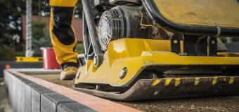 Jakie maszyny budowlane opłaca się wynająć?