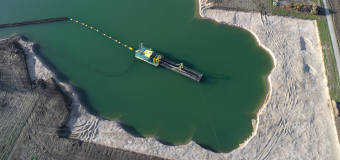 Czym jest refuler? Do czego służy i czy warto wynająć go od firmy Retrans?