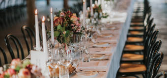 Jak prać i dbać o restauracyjne obrusy i serwetki?