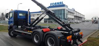 Zastosowanie hakowców w transporcie budowlanym