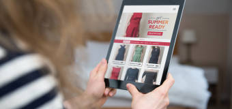 Na co zwrócić uwagę, kupując odzież damską przez Internet?