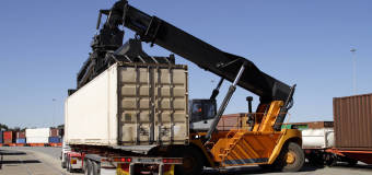 Transport HDS – przewóz różnego rodzaju maszyn i kruszywa