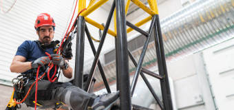 Prace montażowe w ofercie firmy Alptrek