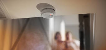 Zainwestuj w inteligentny dom i ciesz się nową technologią i wygodą. Takie usługi elektroniczne oferuje Józef Oleniacz