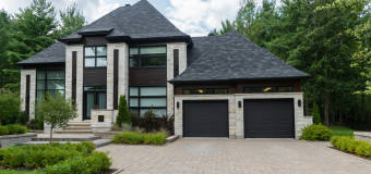 Sprawdź ofertę bram garażowych od firmy Bramcar z Łodzi