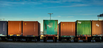 Transport kontenerów – przewóz drogą lądową
