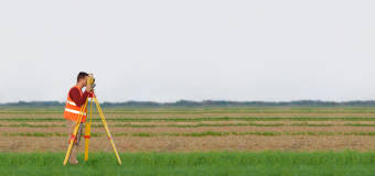 Geox: Usługi Geodezyjne — Czym wznowienie działki różni się od rozgraniczenia?