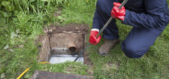 Udrażnianie rur z Eko-Trans – jak wyczyścić niedrożną kanalizację?