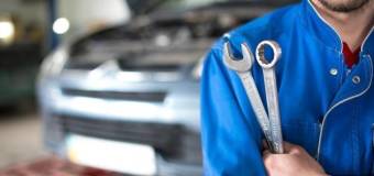 Mechanik samochodowy z Przem Car wyjaśnia: skąd się biorą drgania na kierownicy?