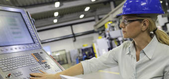 Naprawa maszyn przemysłowych kluczem do dobrej działalności firmy