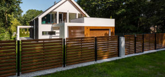 Klasyczne ogrodzenia drewniane – dlaczego warto wybrać – Una Ferri Group Polska