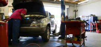 Musisz wykonać przegląd techniczny auta? Skorzystaj z usług stacji kontroli pojazdów Autokomputer w Krakowie!