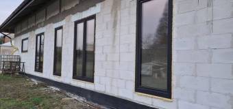 Na co zwrócić uwagę podczas wyboru okien do wymarzonego domu? Sprawdź, co podpowiadają specjaliści z firmy Bramex!