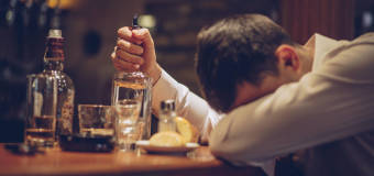 Jak przebiega leczenie alkoholizmu w Ośrodku Terapii Uzależnień „Trzeźwość"?