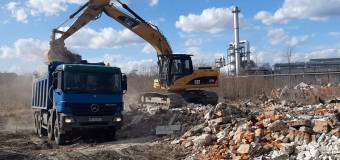 Rozbiórki i roboty ziemne w ofercie firmy Intertrans