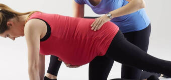 Gabinet Fizjoterapii Physio-Pelvic: Jak fizjoterapeuta może pomóc ciężarnej kobiecie w łagodzeniu bólu?