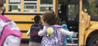  Autokar na szkolną wycieczkę z firmy Andrzej Tourist