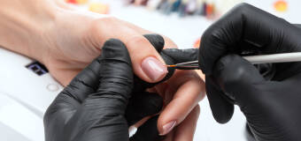 Paznokcie przedłużane żelem czy hybrydą? – manicure żelowy i hybrydowy w Studio Urody La Mia Pauliny Siudei