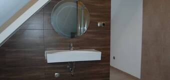 Wykończenie łazienki w nowym domu – podpowiadamy, na co zwrócić uwagę i czemu warto skorzystać z oferty firmy budowlanej Topbud! 