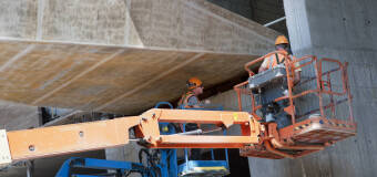 Usługi dźwigowe i wynajem maszyn budowlanych w firmie Józef Mosiek Usługi Dźwigowe