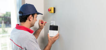  Jakie instalacje elektryczne dla bezpieczeństwa domu wykonuje Pi-Energa?