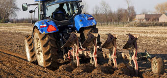 Części zamienne do pługów rolniczych – poznaj ofertę firmy Agro-Części!