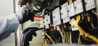 Domowe i przemysłowe instalacje elektryczne w ofercie firmy Elektroinstalacje