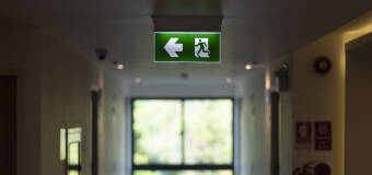 Co warto wiedzieć o próbnej ewakuacji budynku? – Firma Jarpoż z Płocka